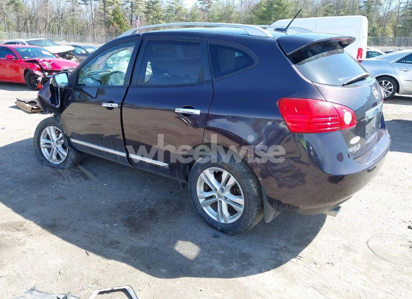 Photo 3 of 2013 Nissan Rogue SV (VIN JN8AS5MV8DW657864)