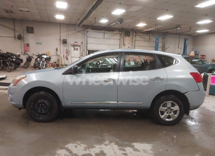 Photo 14 of 2014 Nissan Rogue SELECT S (VIN JN8AS5MV8EW201719)