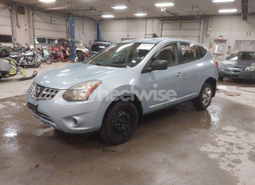 Photo 2 of 2014 Nissan Rogue SELECT S (VIN JN8AS5MV8EW201719)