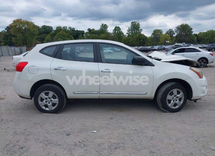 Photo 13 of 2014 Nissan Rogue SELECT S (VIN JN8AS5MV8EW705218)