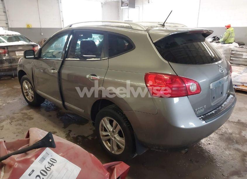 Photo 3 of 2015 Nissan Rogue SELECT S (VIN JN8AS5MV8FW753996)