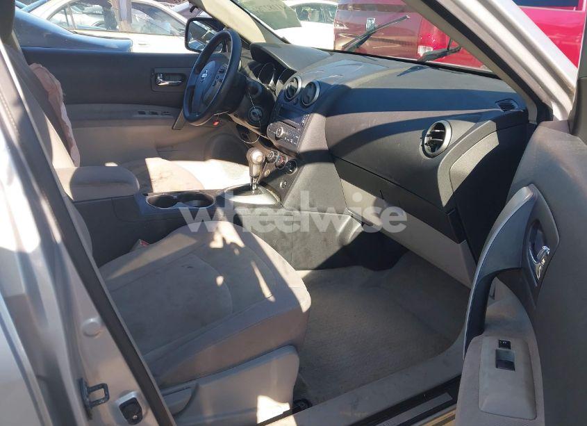 Photo 5 of 2010 Nissan Rogue S (VIN JN8AS5MV9AW127320)