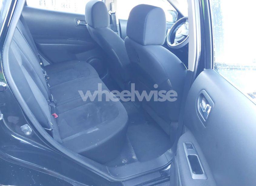 Photo 8 of 2010 Nissan Rogue S (VIN JN8AS5MV9AW612816)