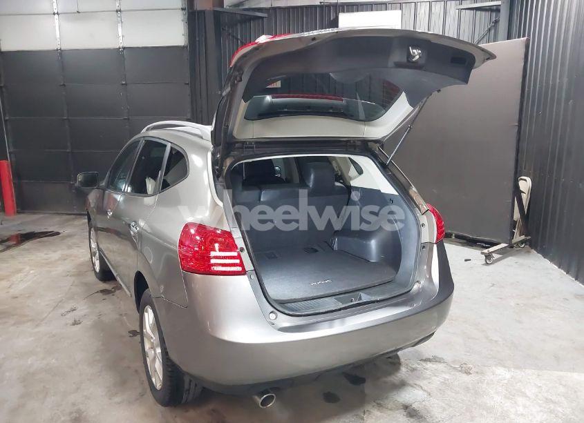 Photo 3 of 2011 Nissan Rogue SV (VIN JN8AS5MV9BW255834)