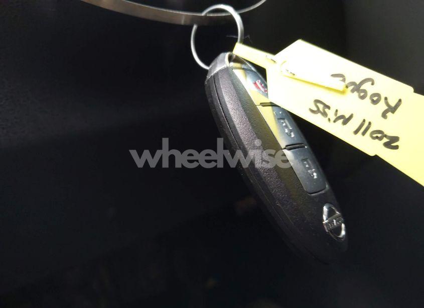 Photo 11 of 2011 Nissan Rogue SV (VIN JN8AS5MV9BW310668)