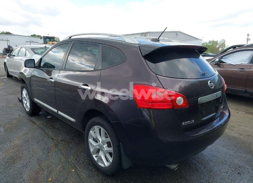 Photo 3 of 2011 Nissan Rogue SV (VIN JN8AS5MV9BW310668)