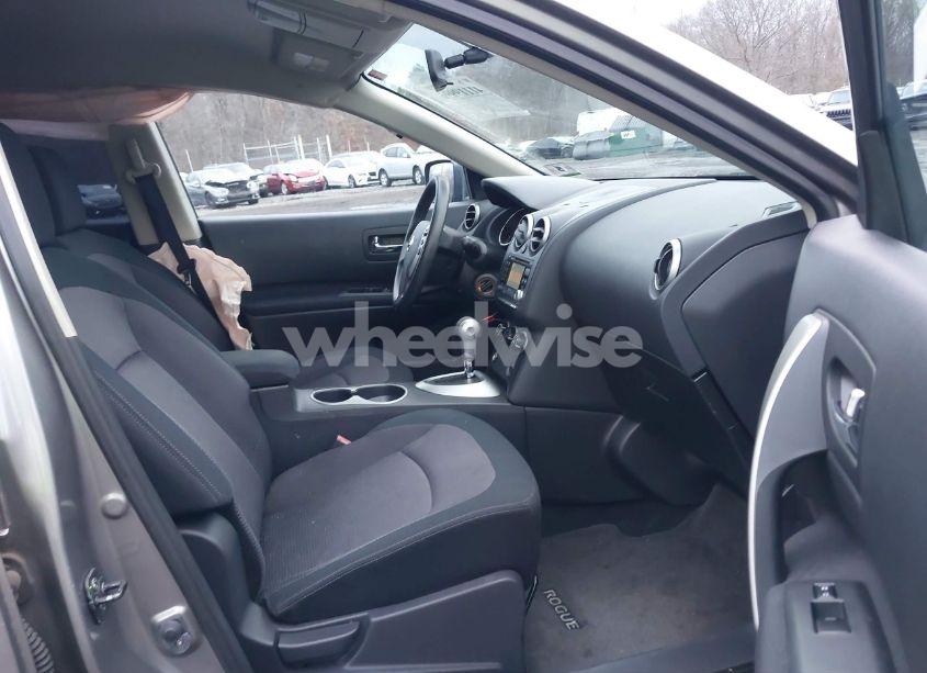 Photo 5 of 2011 Nissan Rogue SV (VIN JN8AS5MV9BW670099)