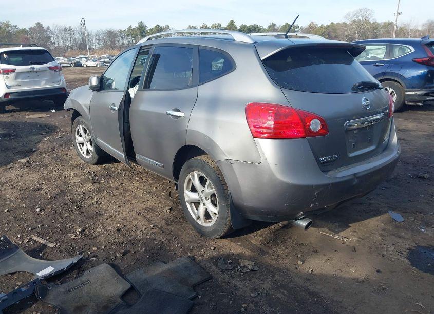 Photo 3 of 2011 Nissan Rogue SV (VIN JN8AS5MV9BW674167)