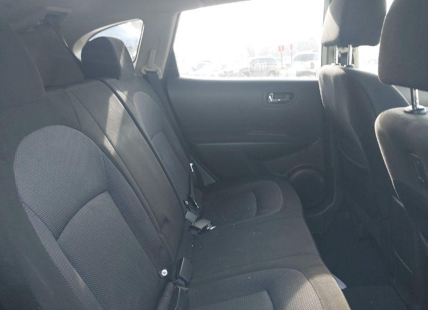 Photo 8 of 2011 Nissan Rogue SV (VIN JN8AS5MV9BW674167)