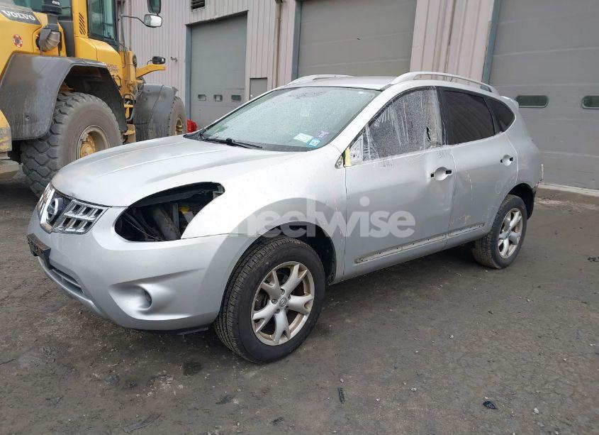 Photo 2 of 2011 Nissan Rogue SV (VIN JN8AS5MV9BW689283)