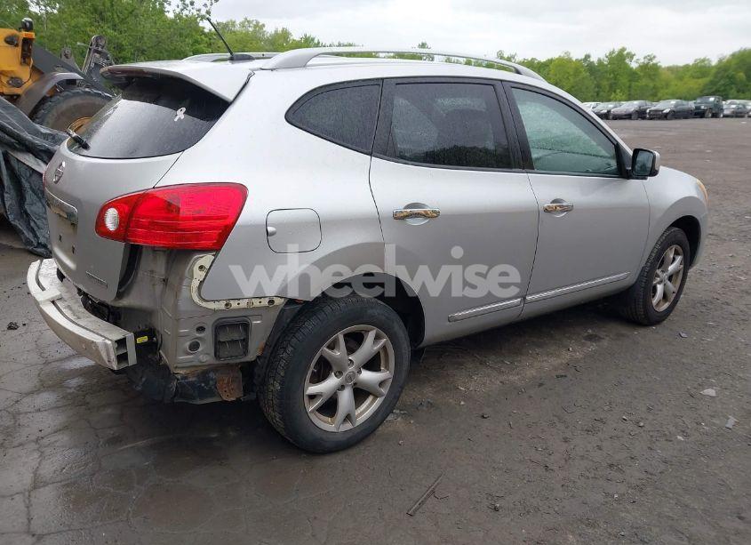 Photo 4 of 2011 Nissan Rogue SV (VIN JN8AS5MV9BW689283)