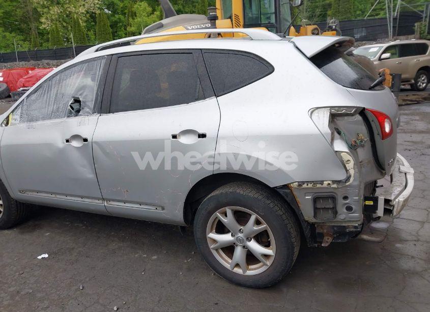 Photo 6 of 2011 Nissan Rogue SV (VIN JN8AS5MV9BW689283)