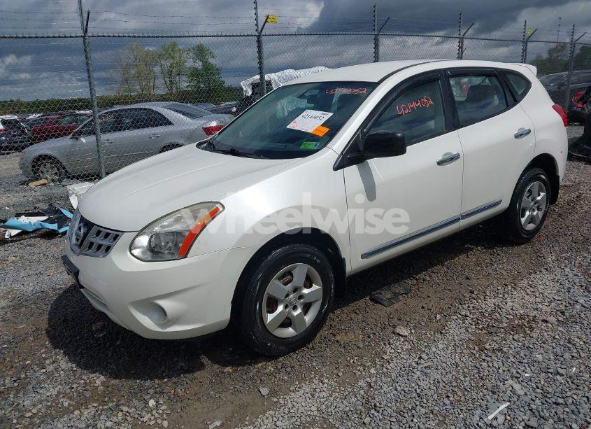 Photo 2 of 2012 Nissan Rogue S (VIN JN8AS5MV9CW384836)