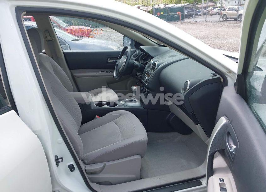 Photo 5 of 2012 Nissan Rogue S (VIN JN8AS5MV9CW384836)