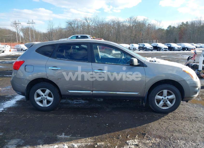 Photo 13 of 2012 Nissan Rogue S (VIN JN8AS5MV9CW421481)