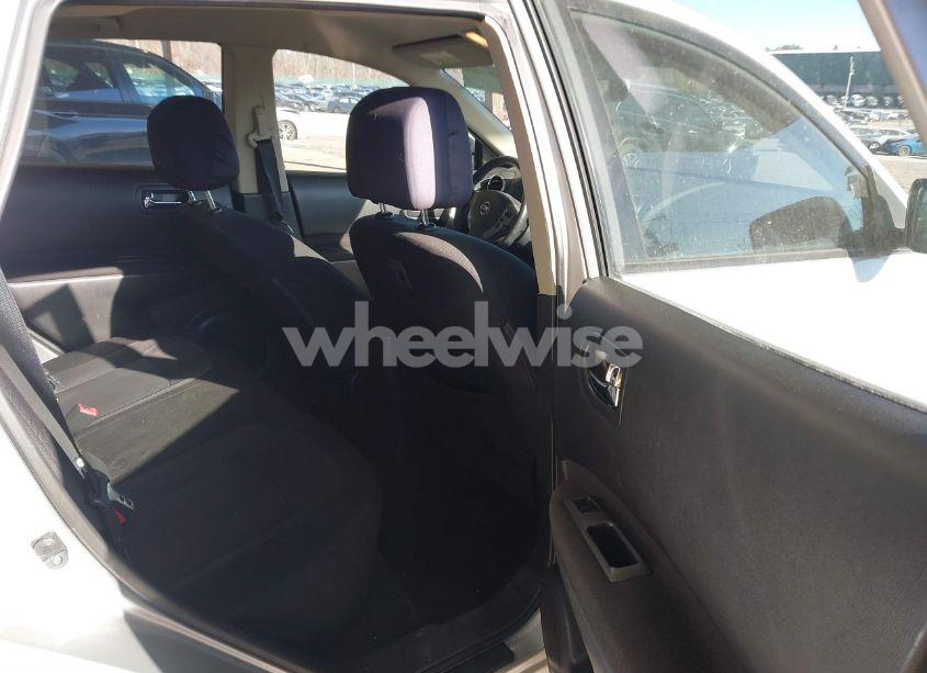 Photo 8 of 2012 Nissan Rogue S (VIN JN8AS5MV9CW701059)