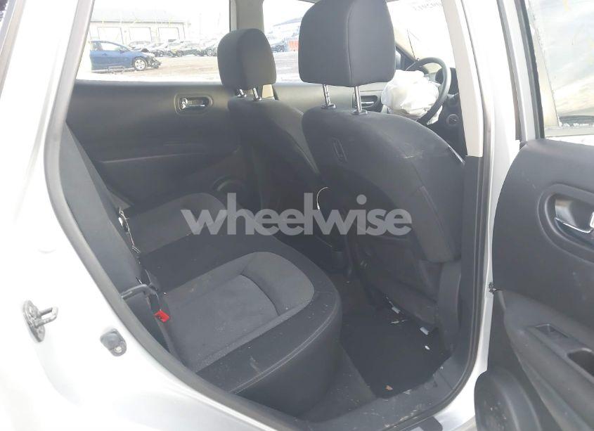 Photo 8 of 2012 Nissan Rogue SV (VIN JN8AS5MV9CW707301)