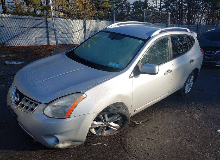 Photo 2 of 2012 Nissan Rogue SV (VIN JN8AS5MV9CW716211)