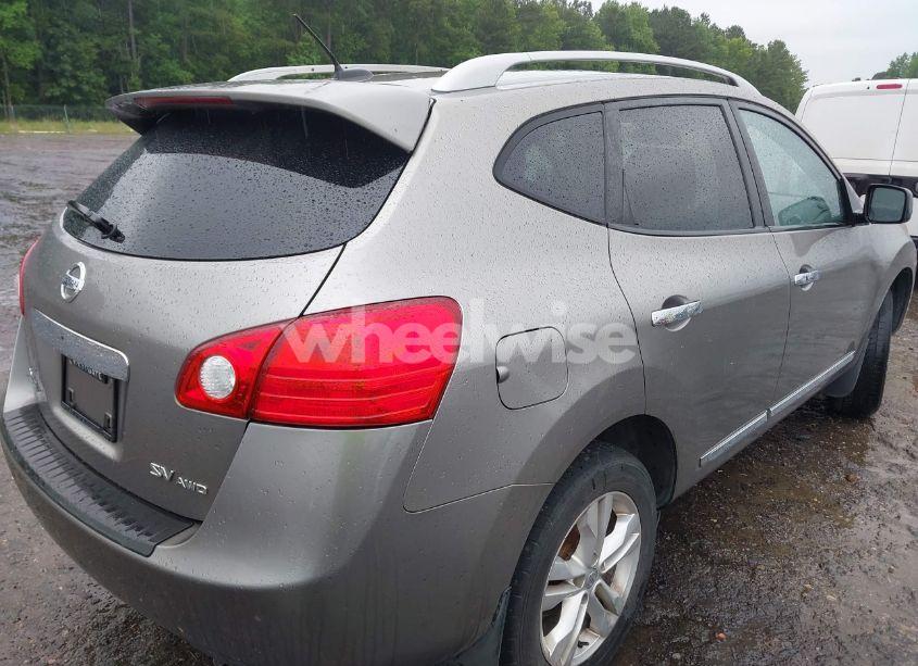 Photo 4 of 2013 Nissan Rogue SV (VIN JN8AS5MV9DW125832)