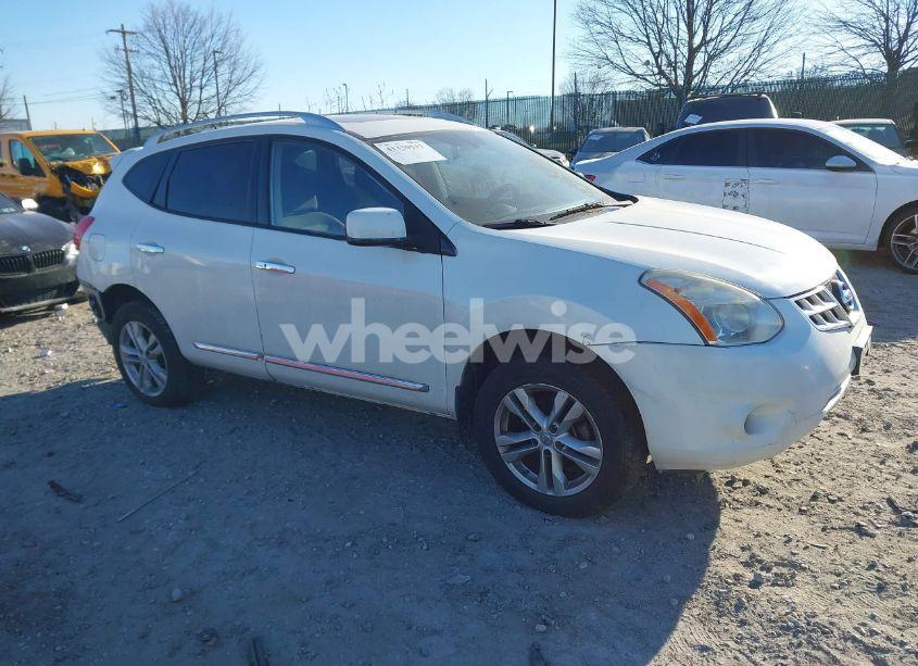2013 Nissan Rogue SV (VIN JN8AS5MV9DW127452) main photo