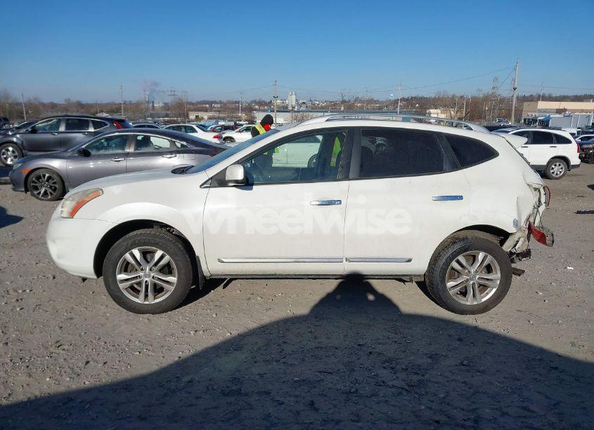 Photo 13 of 2013 Nissan Rogue SV (VIN JN8AS5MV9DW127452)