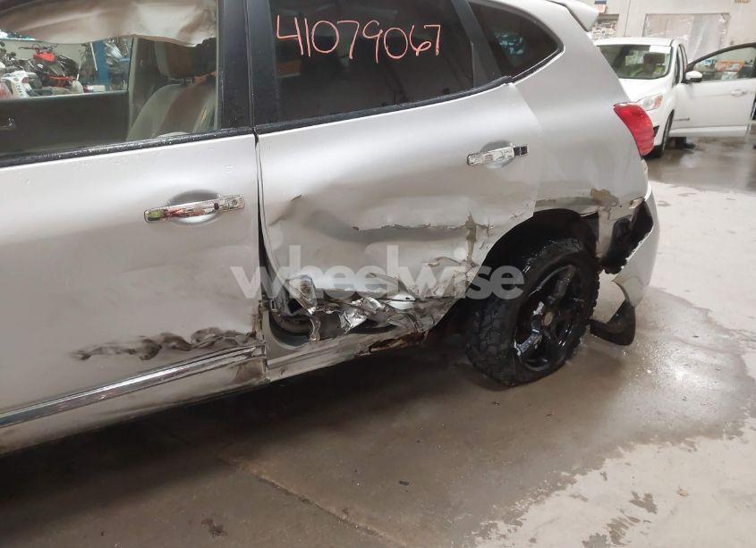 Photo 6 of 2013 Nissan Rogue SV (VIN JN8AS5MV9DW136748)