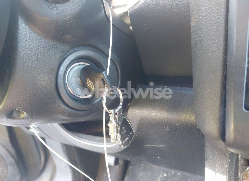 Photo 11 of 2013 Nissan Rogue S (VIN JN8AS5MV9DW605515)