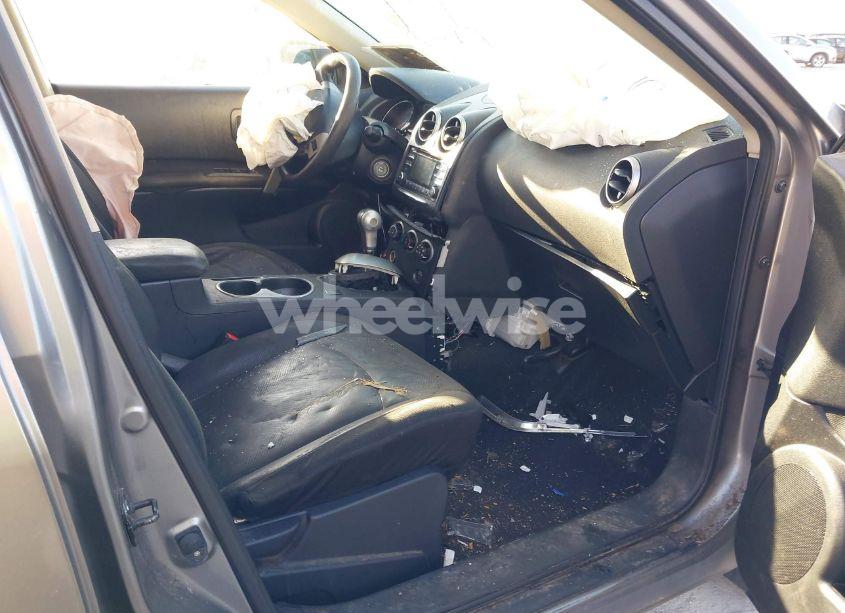 Photo 5 of 2013 Nissan Rogue S (VIN JN8AS5MV9DW605515)