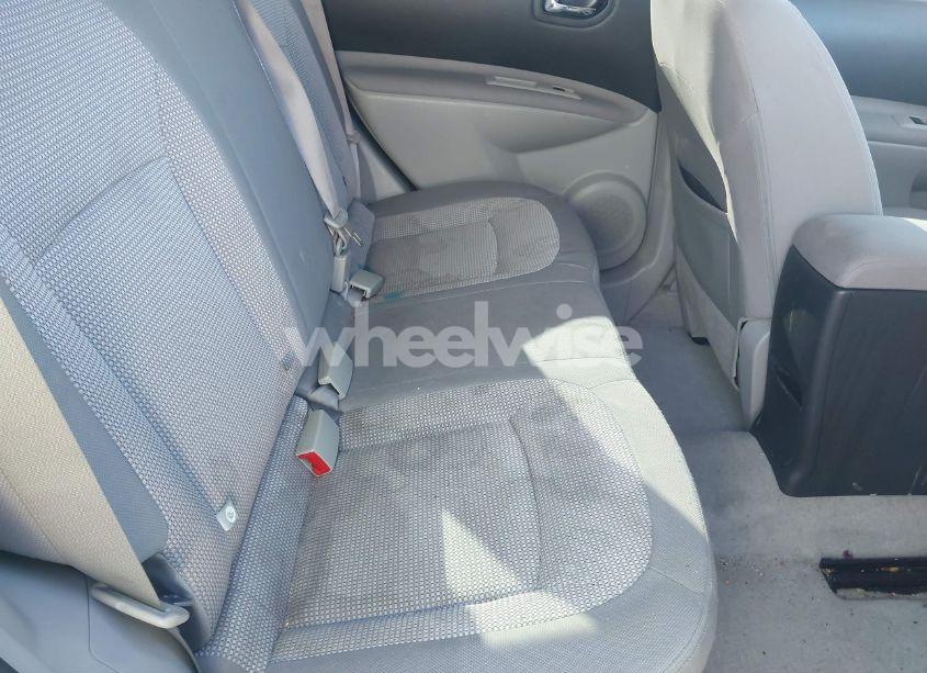 Photo 8 of 2013 Nissan Rogue SV (VIN JN8AS5MV9DW609709)