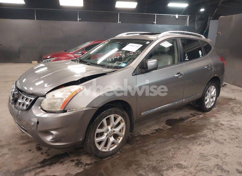 Photo 2 of 2013 Nissan Rogue SV W/SL PKG (VIN JN8AS5MV9DW627191)