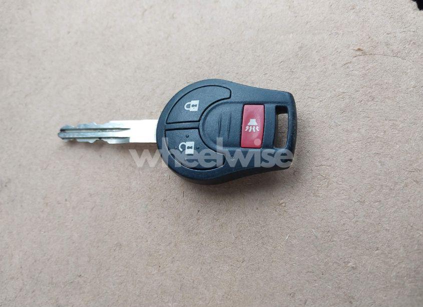 Photo 11 of 2013 Nissan Rogue S (VIN JN8AS5MV9DW641320)