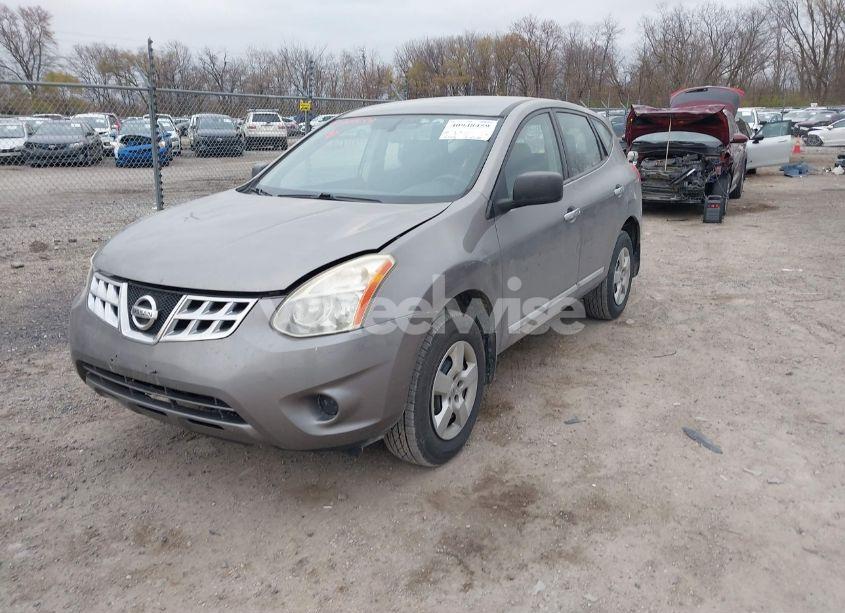 Photo 2 of 2013 Nissan Rogue S (VIN JN8AS5MV9DW641320)