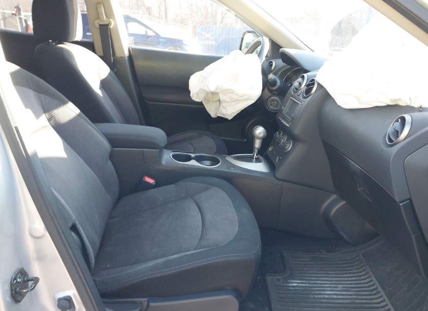 Photo 5 of 2013 Nissan Rogue SV (VIN JN8AS5MV9DW645772)