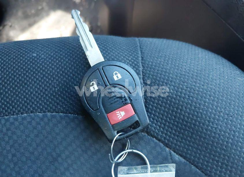 Photo 11 of 2013 Nissan Rogue S (VIN JN8AS5MV9DW657453)