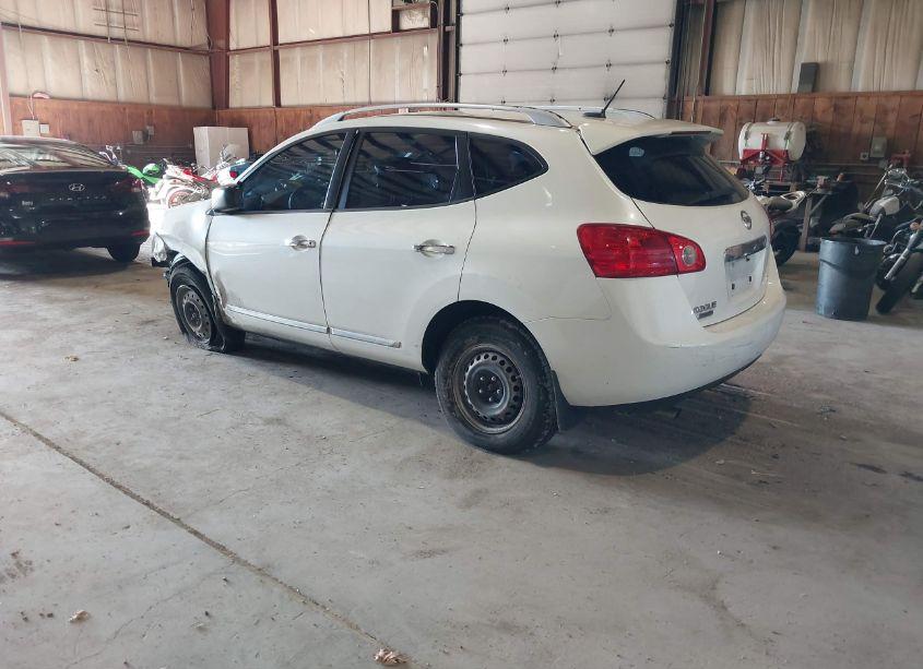 Photo 3 of 2014 Nissan Rogue SELECT S (VIN JN8AS5MV9EW715336)