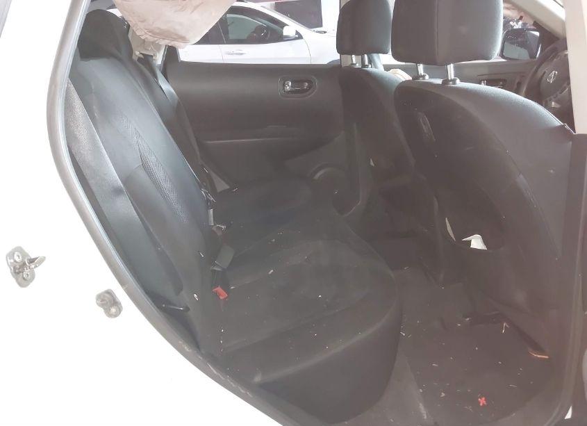 Photo 8 of 2014 Nissan Rogue SELECT S (VIN JN8AS5MV9EW715336)