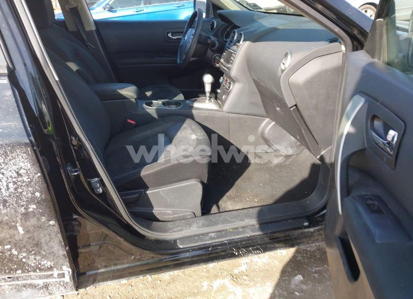 Photo 5 of 2015 Nissan Rogue SELECT S (VIN JN8AS5MV9FW752341)