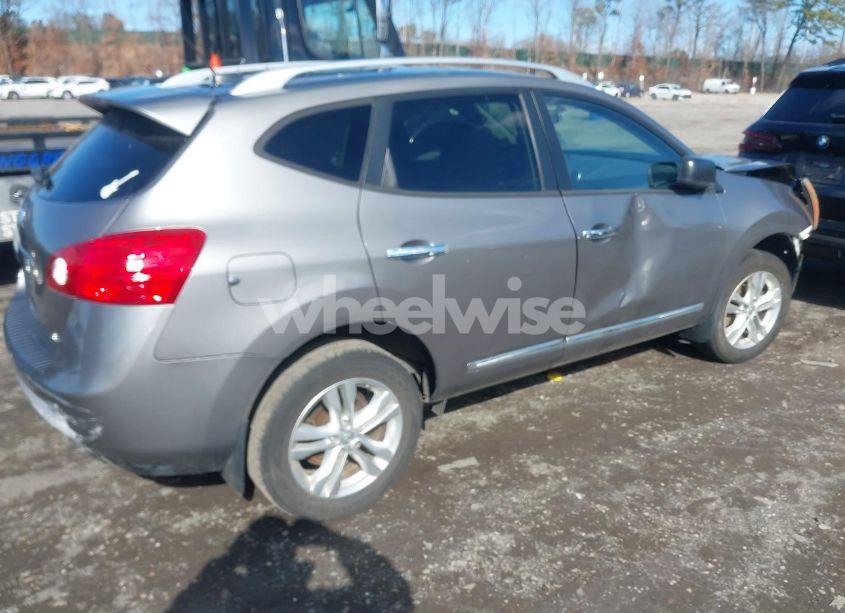 Photo 4 of 2015 Nissan Rogue SELECT S (VIN JN8AS5MV9FW760102)