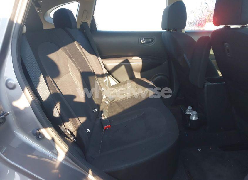 Photo 8 of 2015 Nissan Rogue SELECT S (VIN JN8AS5MV9FW765512)