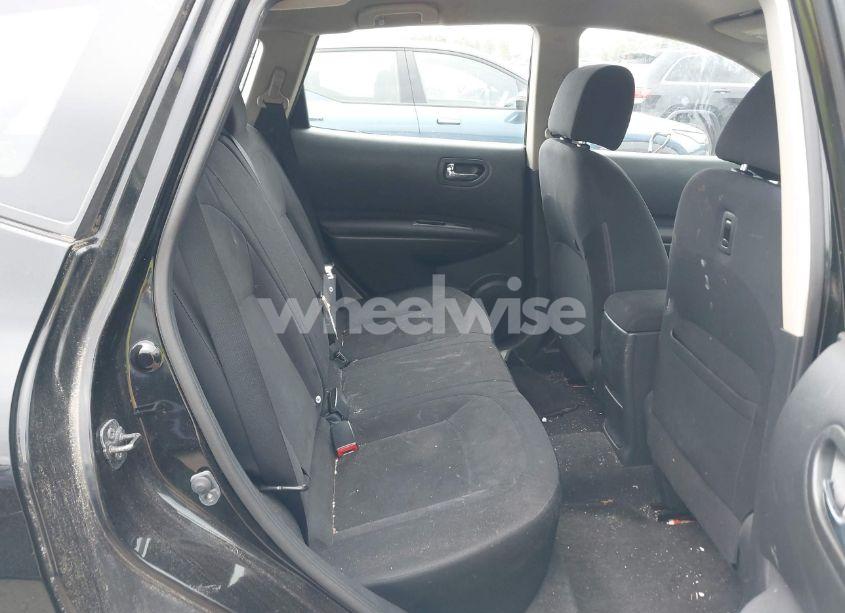 Photo 8 of 2010 Nissan Rogue S (VIN JN8AS5MVXAW102801)