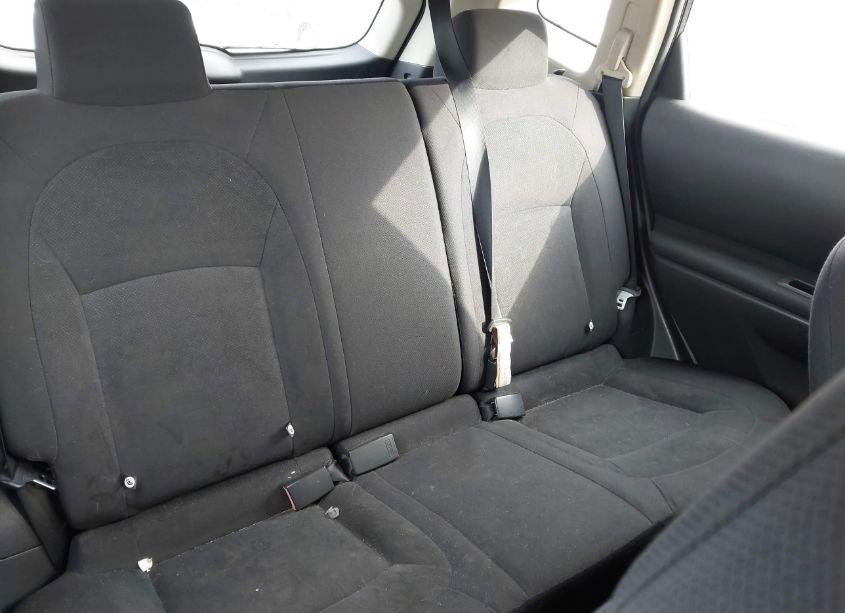 Photo 8 of 2010 Nissan Rogue S (VIN JN8AS5MVXAW104189)