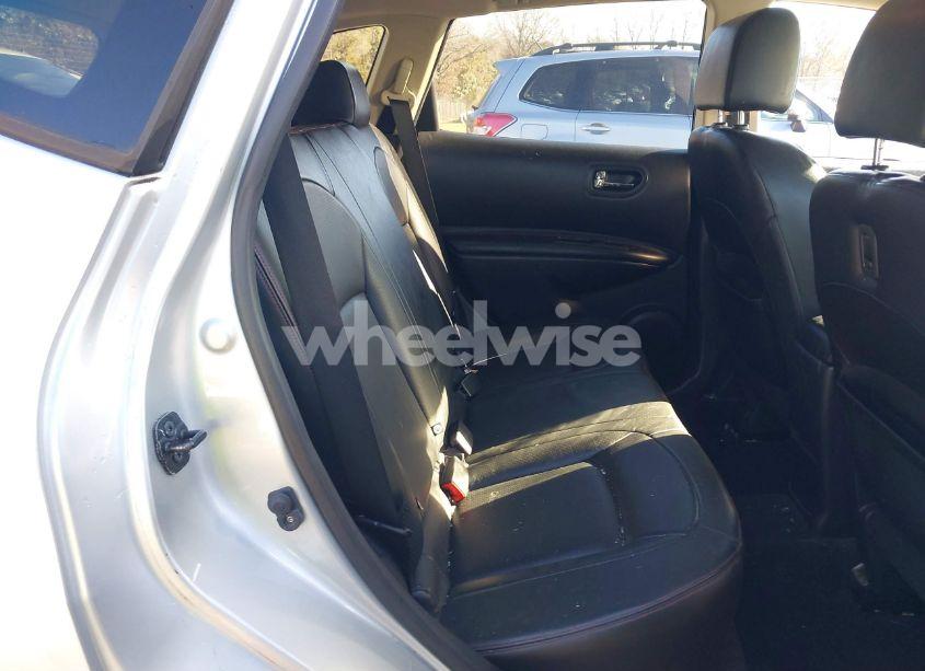 Photo 8 of 2010 Nissan Rogue SL (VIN JN8AS5MVXAW108534)