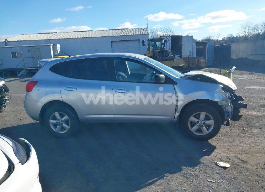 Photo 13 of 2010 Nissan Rogue S (VIN JN8AS5MVXAW124510)