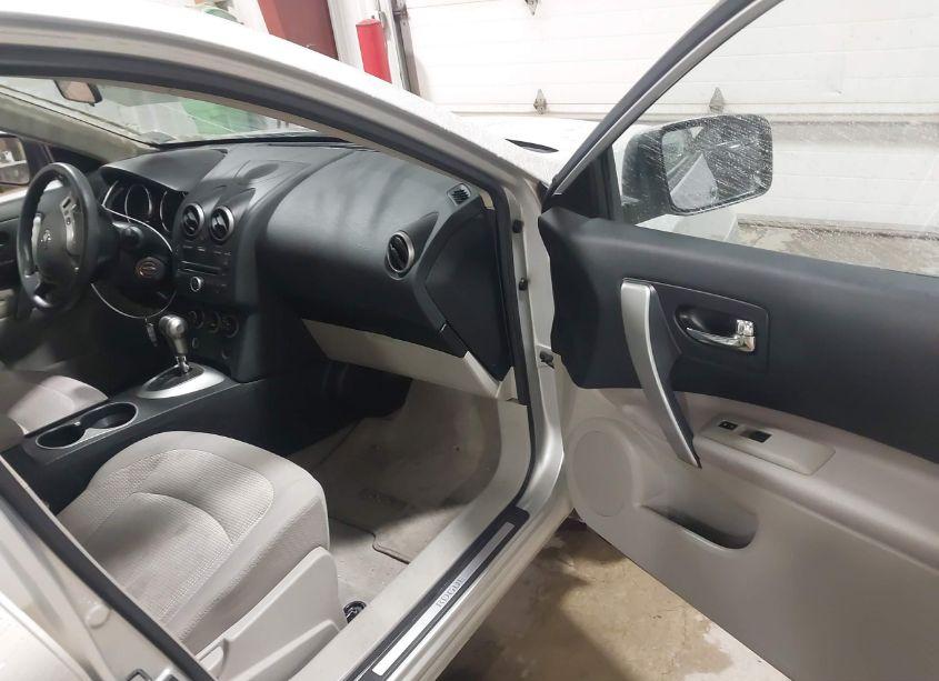 Photo 5 of 2010 Nissan Rogue SL (VIN JN8AS5MVXAW604241)