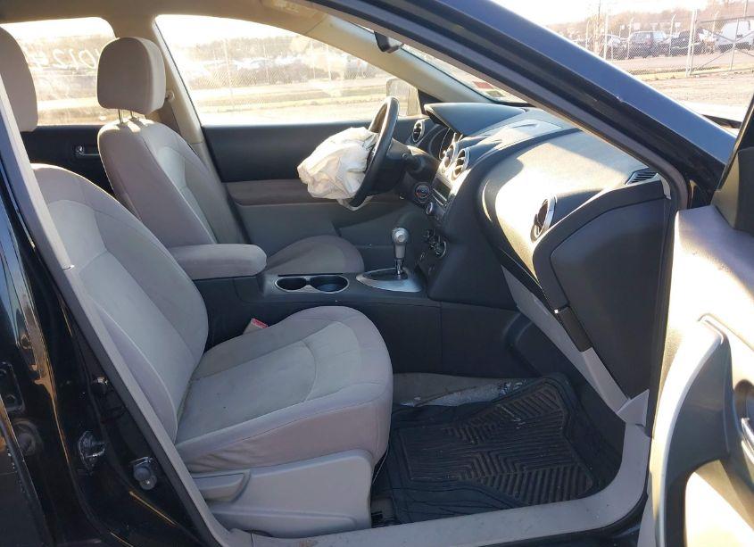 Photo 5 of 2010 Nissan Rogue S (VIN JN8AS5MVXAW611786)