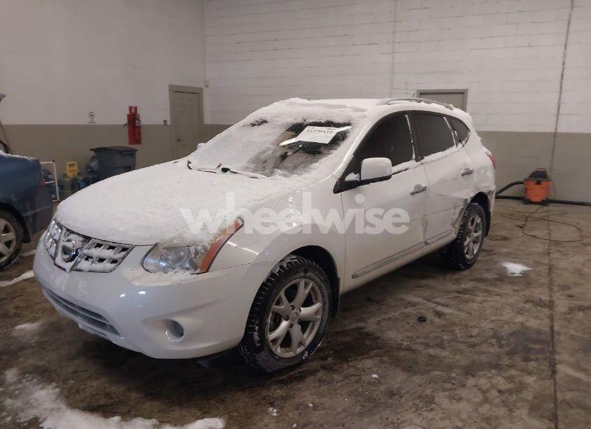 Photo 2 of 2011 Nissan Rogue SV (VIN JN8AS5MVXBW272044)