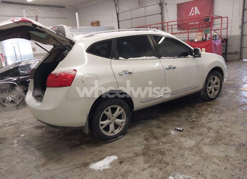 Photo 4 of 2011 Nissan Rogue SV (VIN JN8AS5MVXBW272044)