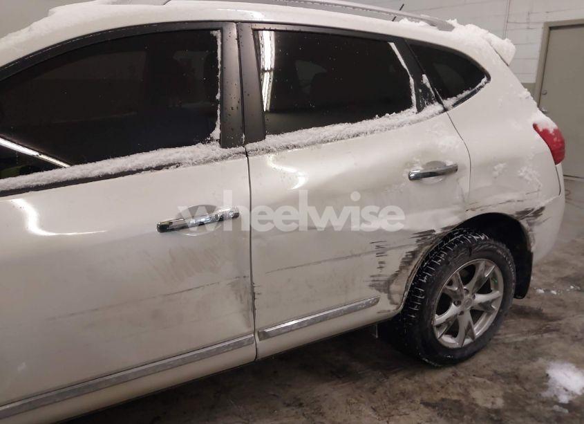 Photo 6 of 2011 Nissan Rogue SV (VIN JN8AS5MVXBW272044)