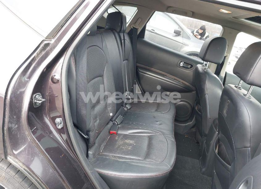 Photo 8 of 2011 Nissan Rogue SV (VIN JN8AS5MVXBW301476)