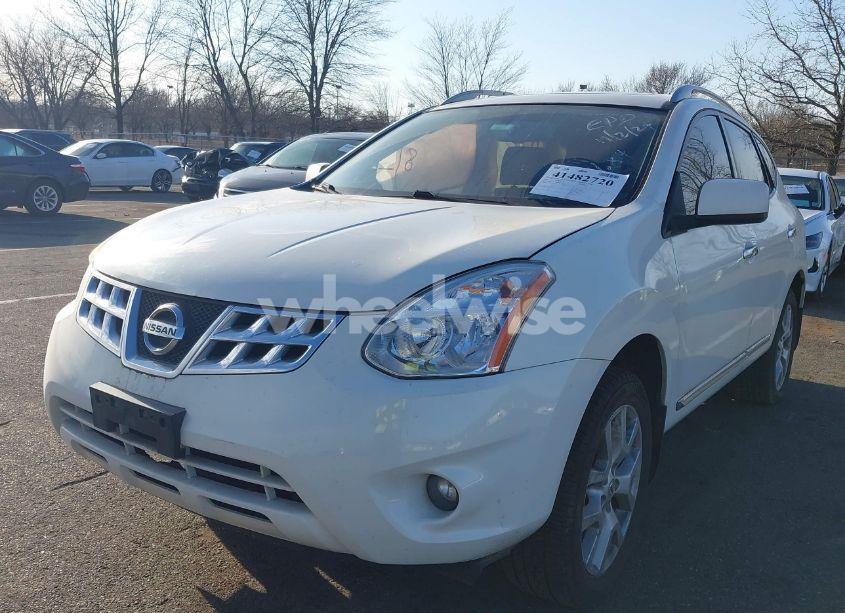Photo 2 of 2011 Nissan Rogue SV (VIN JN8AS5MVXBW315684)